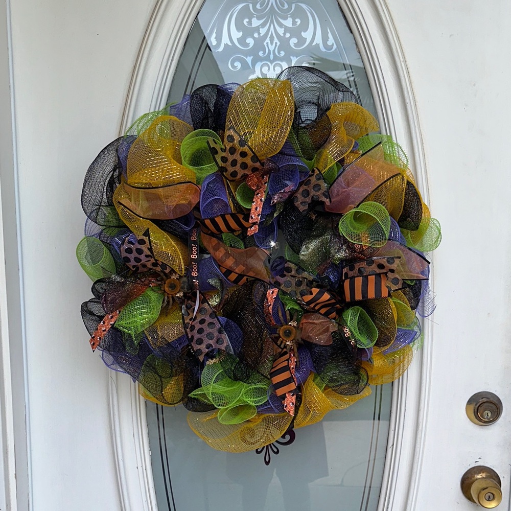 Halloween Wreath 🎃 Handcrafted with Vibrant Colored Mesh & Holiday Ribbons